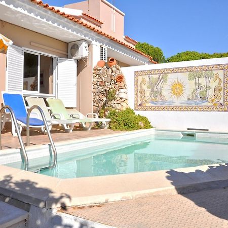 Horacio Villa Is Located Near The Center Of Vilamoura Exterior photo